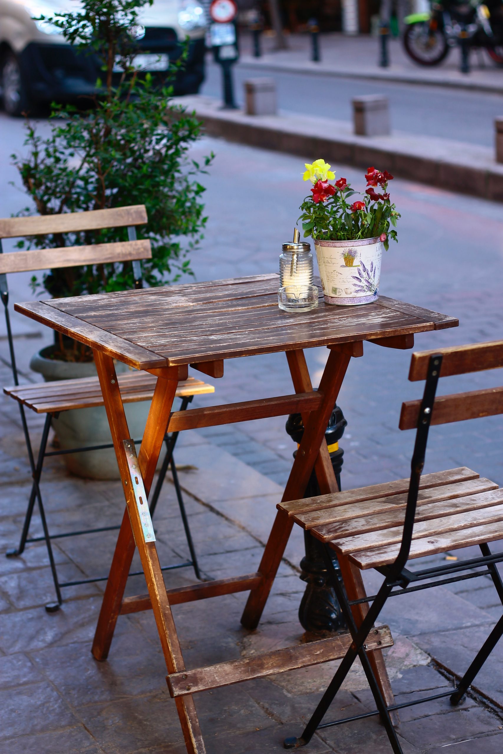 Tavolo pieghevole per esterno in legno